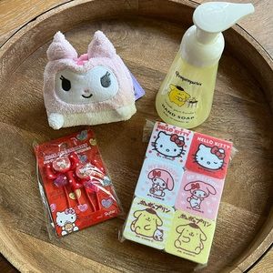 Sanrio Bath Bathroom Accessory Set. Hello Kitty, Kuromi, My Melody, Pompompurin.